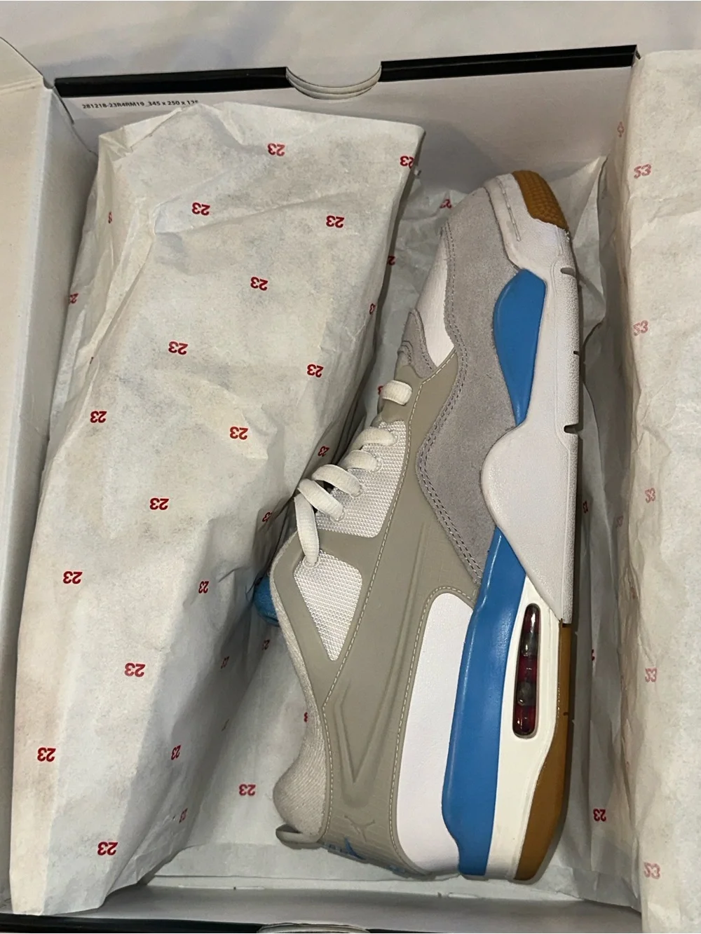 Jordan Low-Top Sneakers in White, Light Blue & Gray